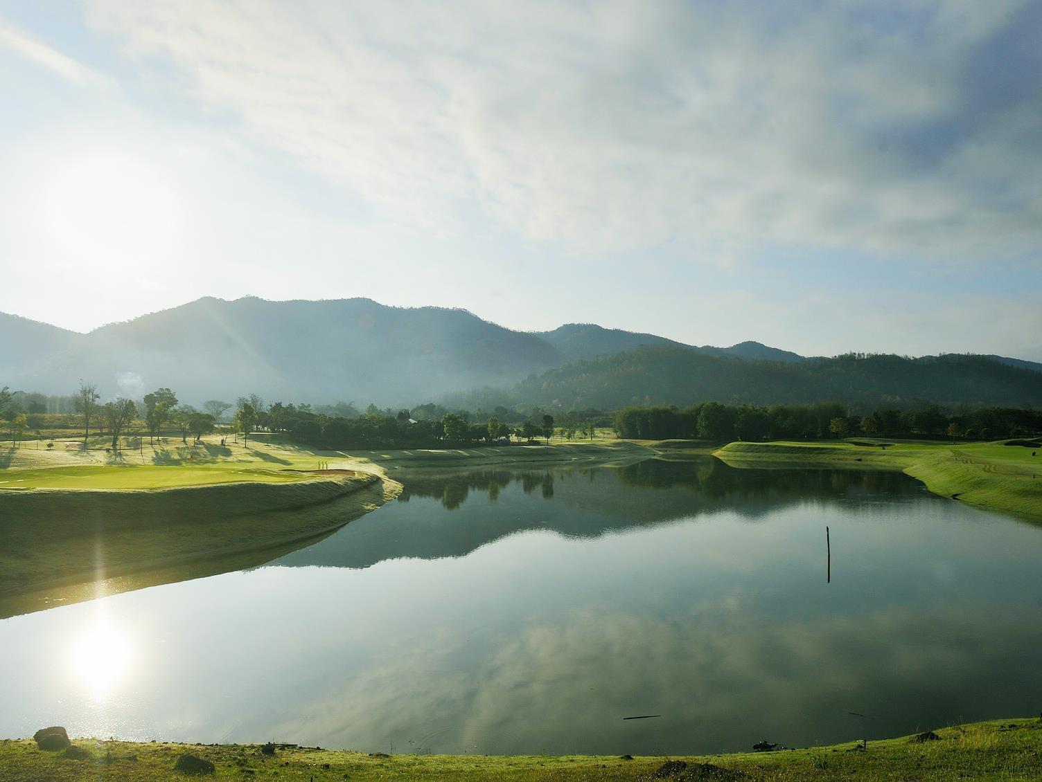Chiangmai Highlands Golf And Spa Resort Mae On Eksteriør bilde