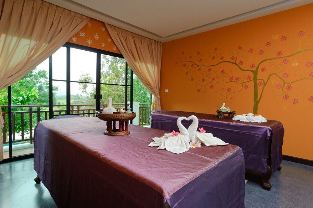 Chiangmai Highlands Golf And Spa Resort Mae On Eksteriør bilde