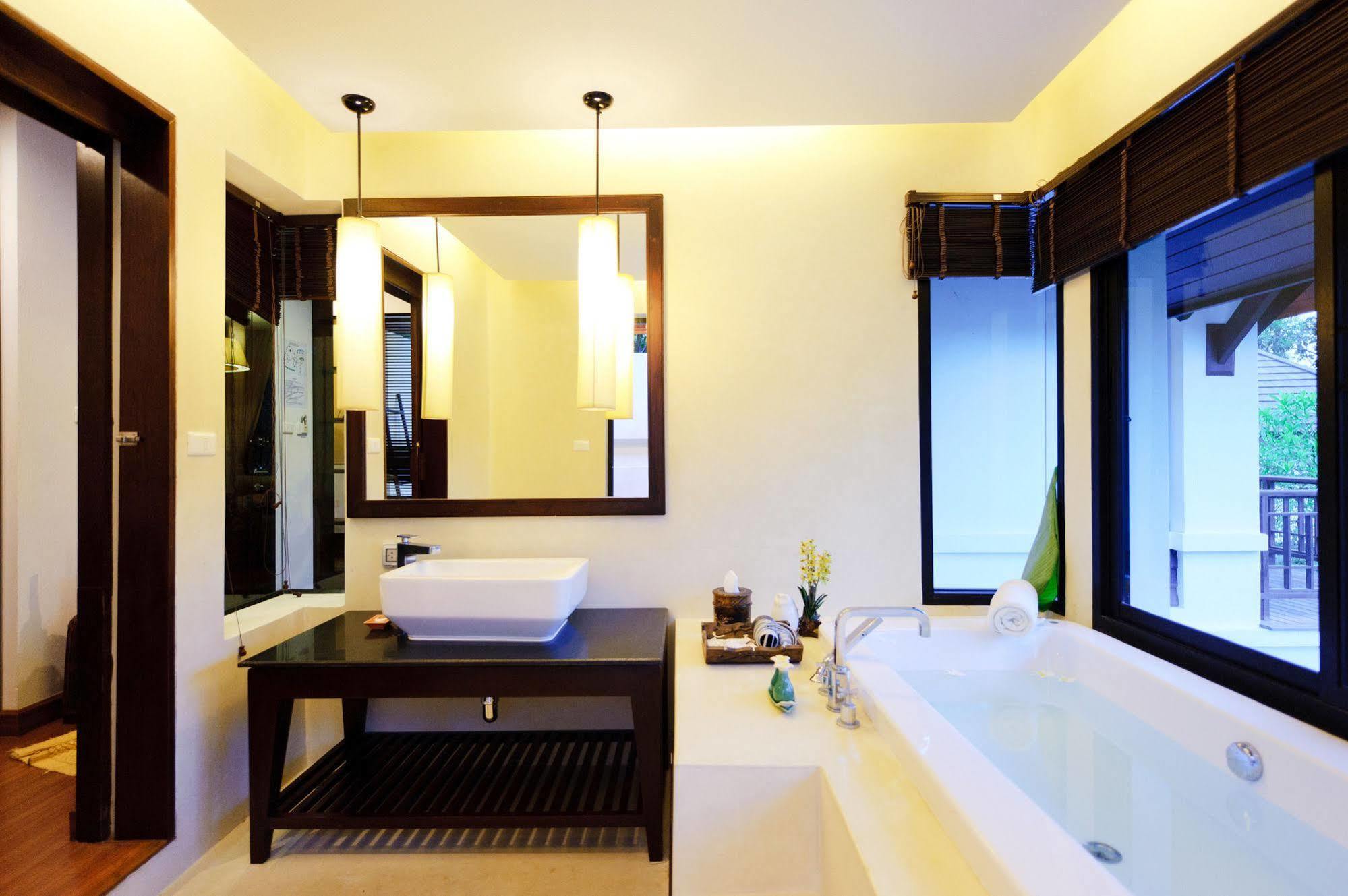 Chiangmai Highlands Golf And Spa Resort Mae On Eksteriør bilde